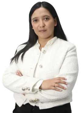 Vivian Aguilar - Migratorio y Corporativo - Clarity Law